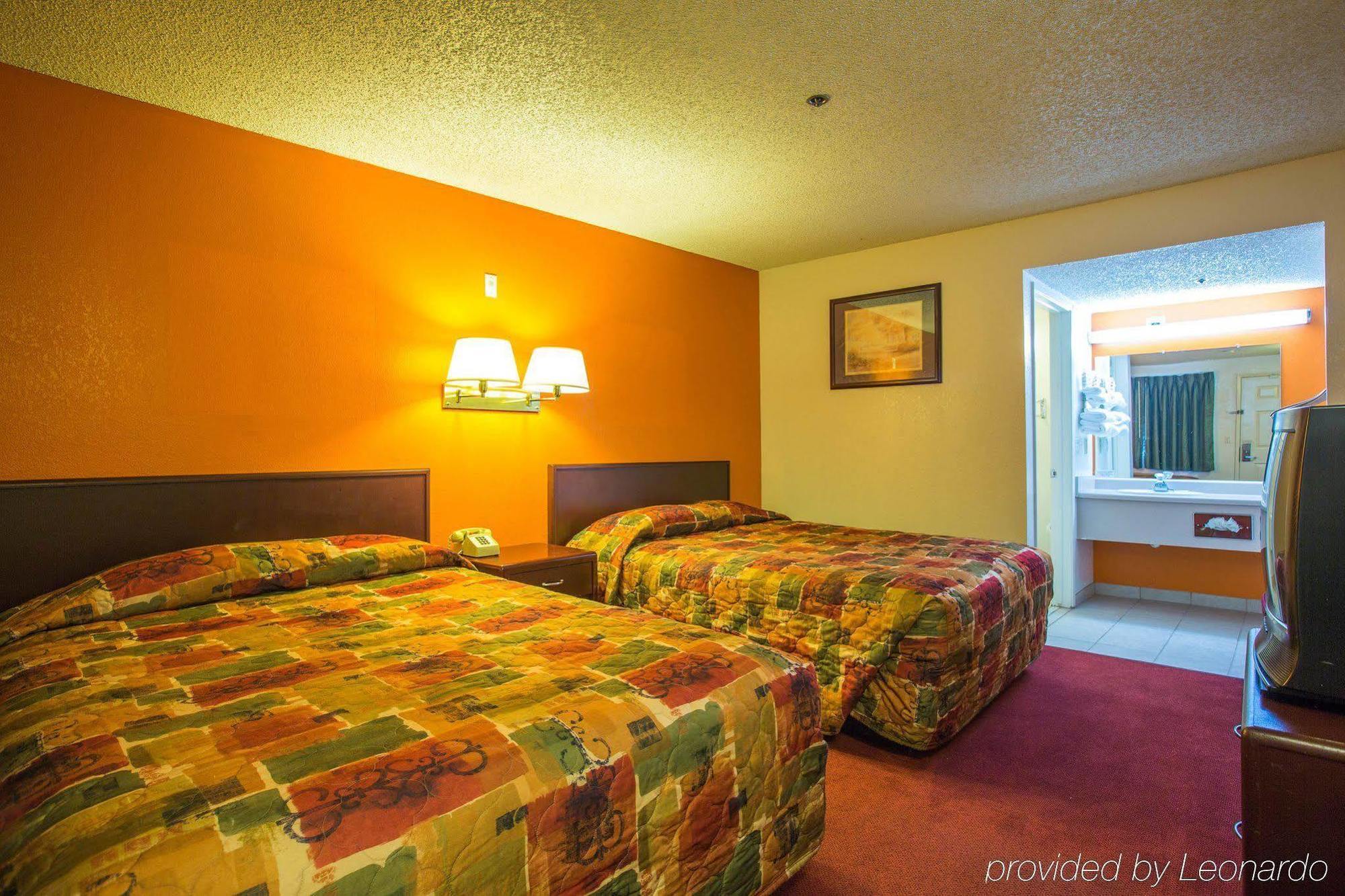 University Inn Fresno Exterior foto